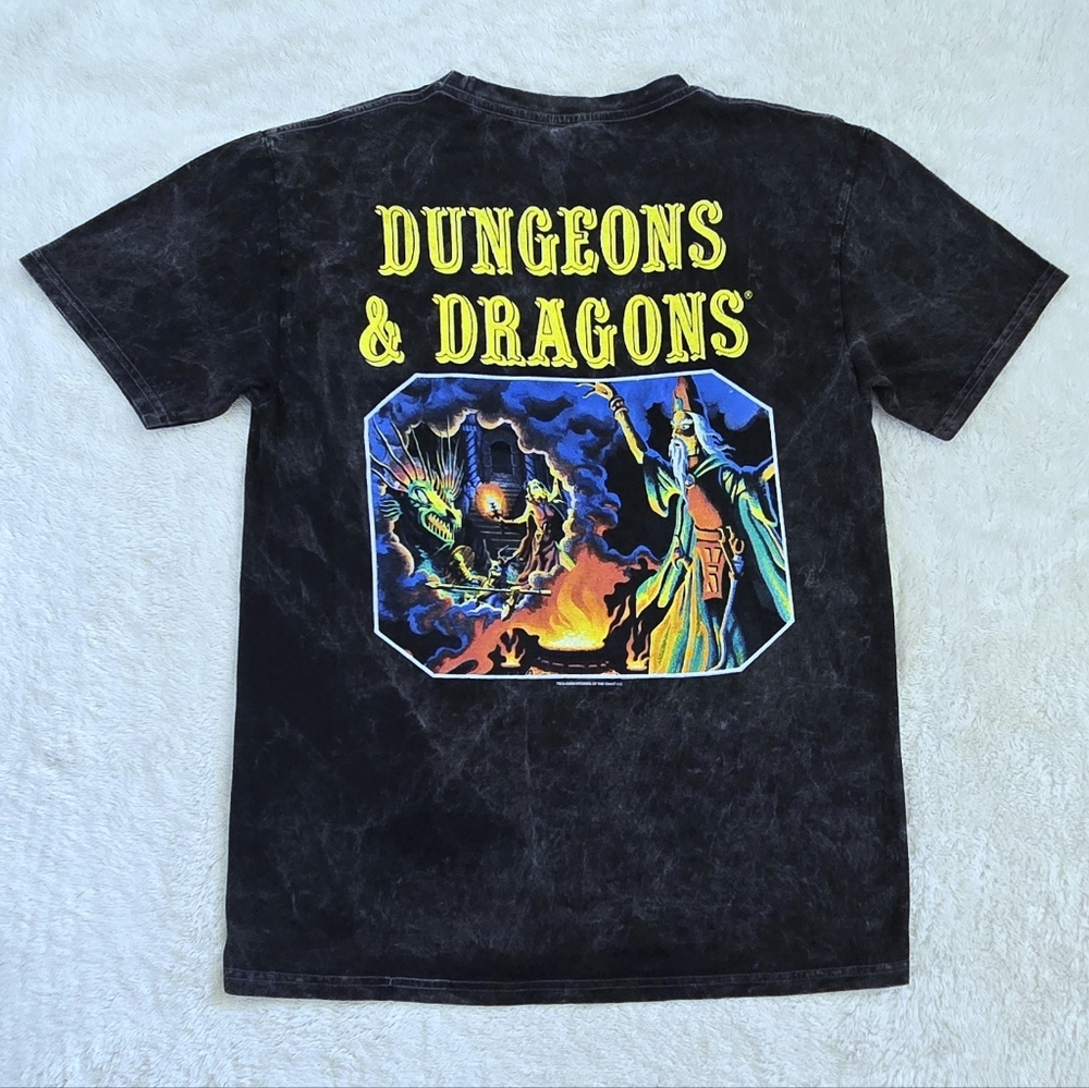MAD😡 Engine Global LLC Dungeons🏰⛓️ & Dragons🐉 Graphic Tee👕 - NWOT - Picture 3 of 13